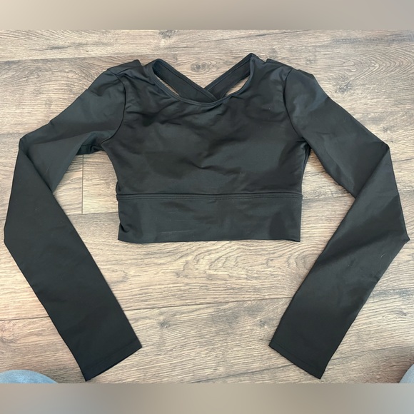 SHEIN Tops - Workout top